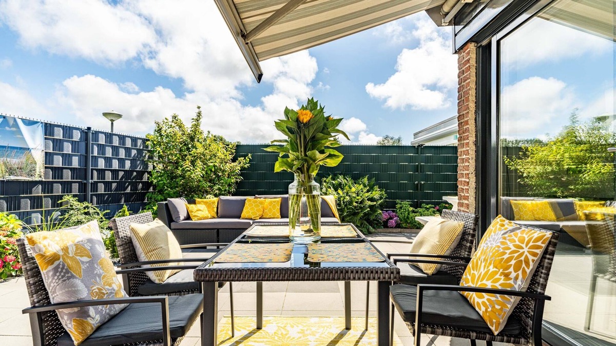 Municipality of Noordwijk House | Relax at this peaceful place🌷 A dog owners favorite. Tulip season deals!