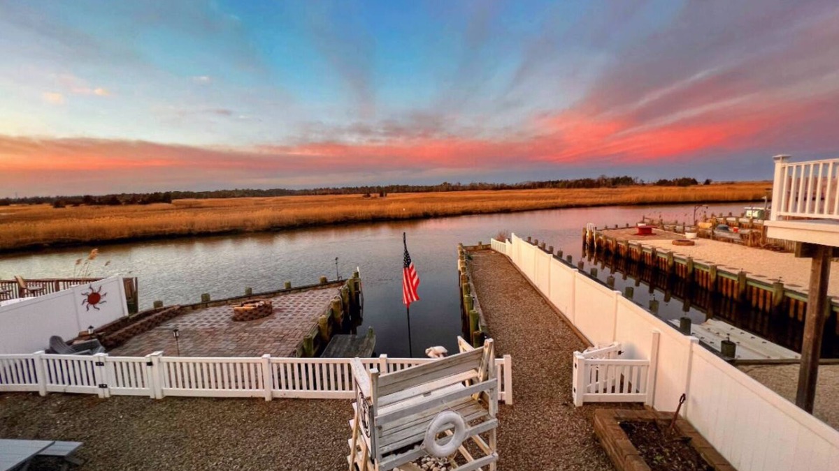 Leeds Point House | RELAX.Beautiful Waterfront Bungalow.Modern,Clean,Quiet,&Serene.Minutes to LBI
