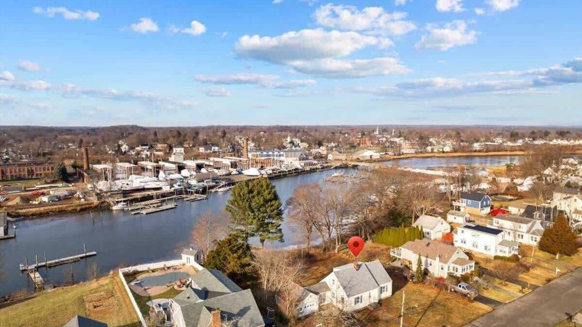 Branford House | Relax by the River | Branford Waterfront Home