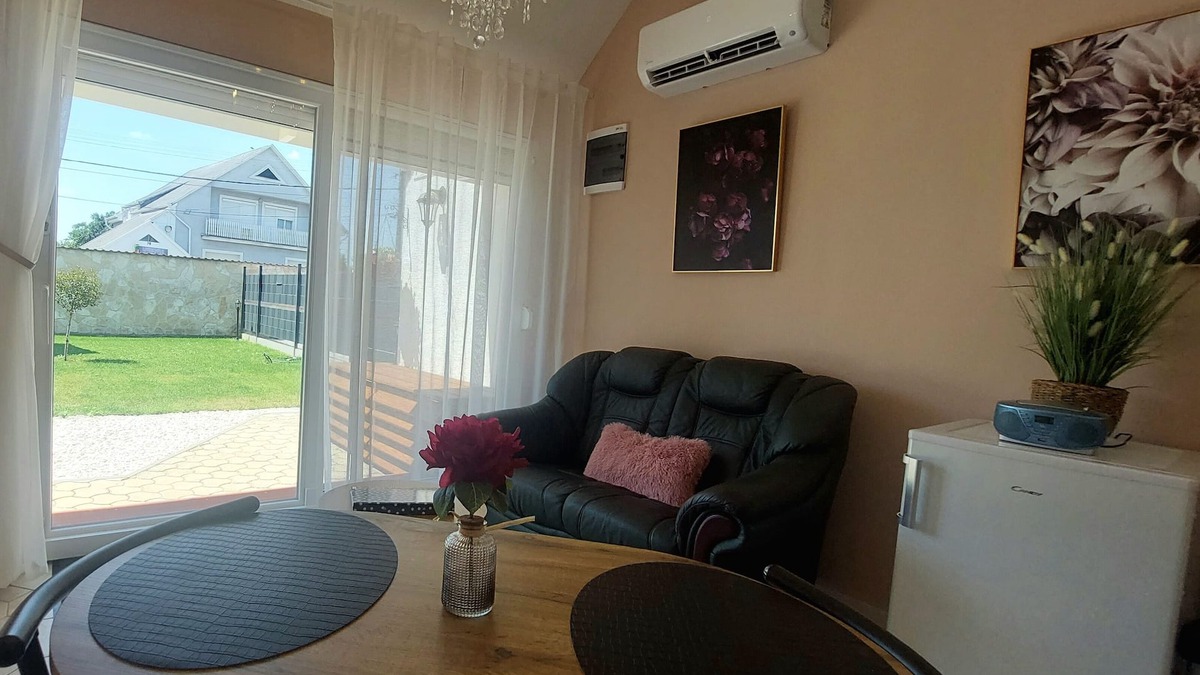 Buk Apartment | RELAX Cozy apartment with 1 bedroom and WiFi, AC in amazing Bük