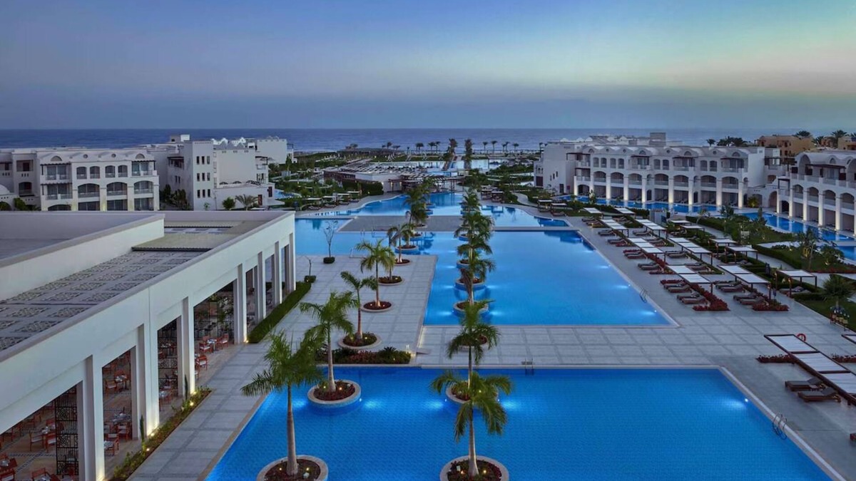 Red Sea Coast Hotel | Relax & Explore | 5 Heated Pools, Spa, Reef Snorkeling, 4 Sea-view Room Comfort