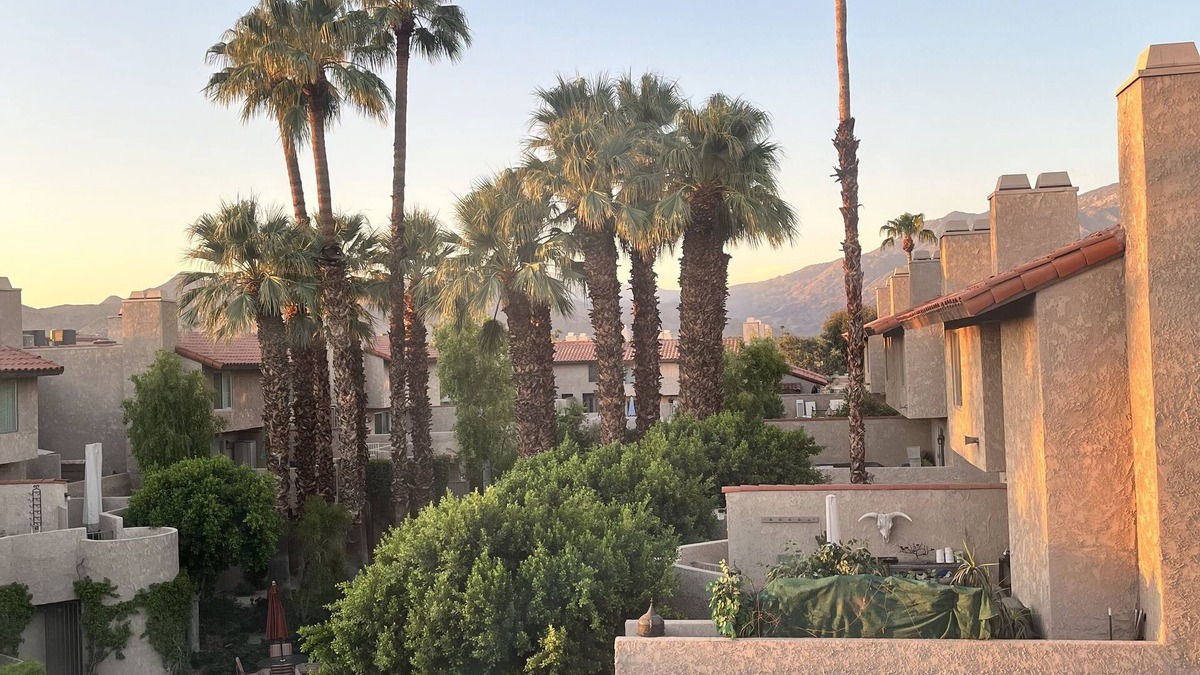 Baristo Condo | Relax in a 2-Bedroom Oasis Steps from Downtown. Your Ideal Vacation Retreat!