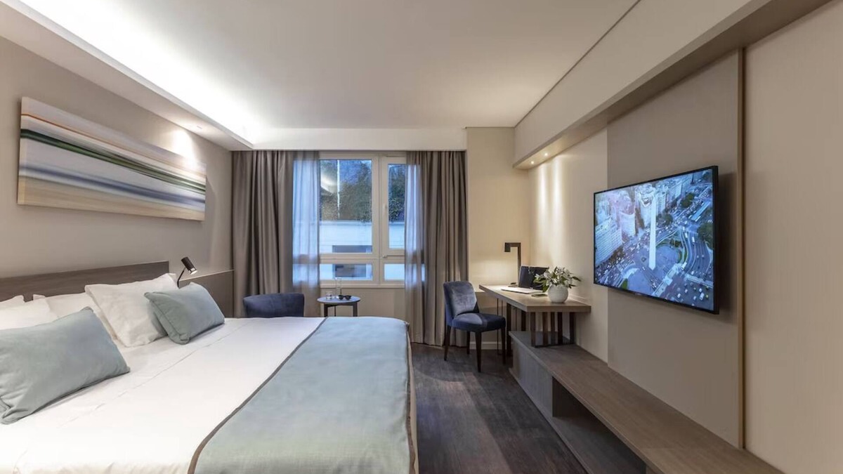 San Nicolas Hotel | Relax in a Stylish Room Perfect for Culture Lovers - Explore Buenos Aires