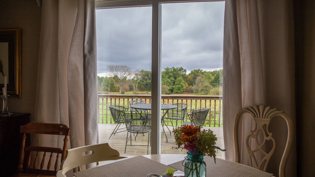 New Wilmington Bed & Breakfast | Relax in beautiful Amish countryside