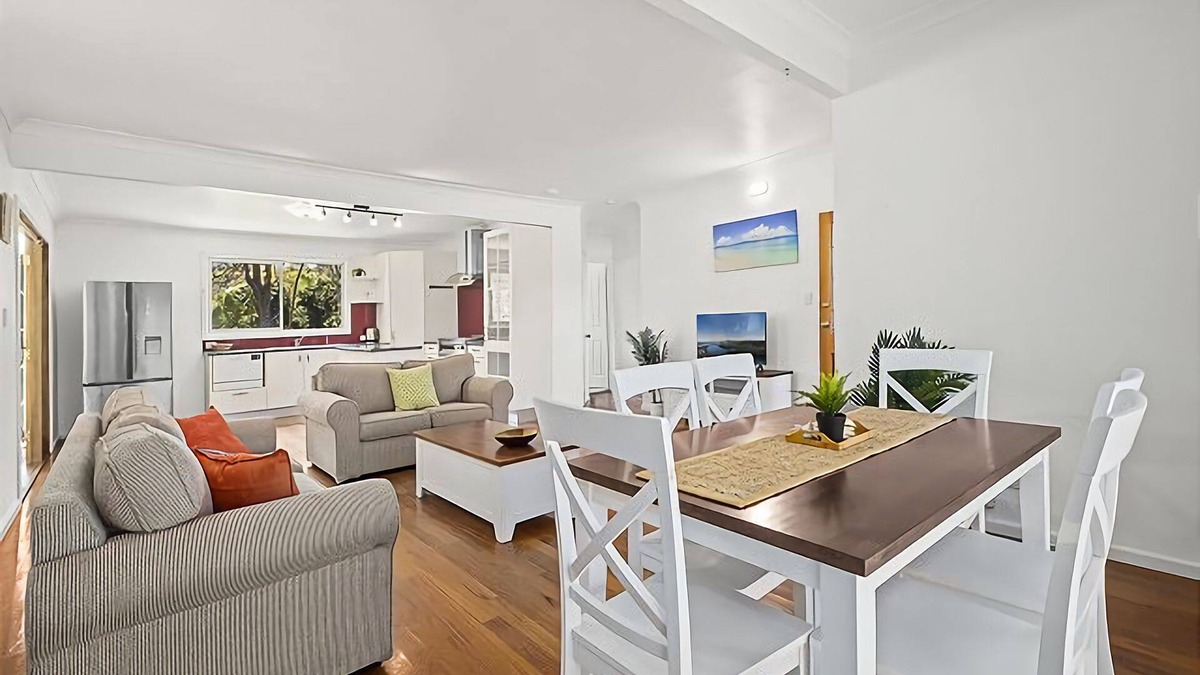 Mylestom Cabin | Relax in comfort and get back to nature in the largest of 4 waterside Cabins