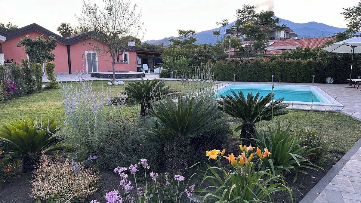 Aci Sant'Antonio Villa | Relax in this house with garden, pool, conveniently located