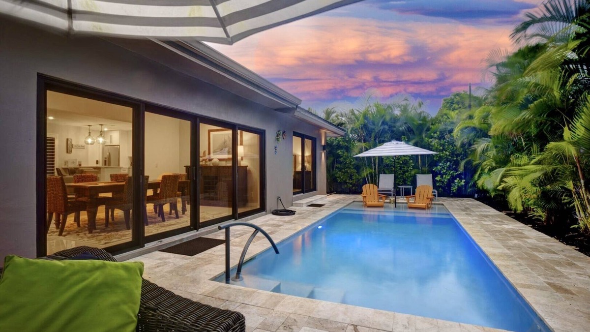 South Corals House | Relax in Luxury - 3 Bed, 2 Bath Oasis with Pool