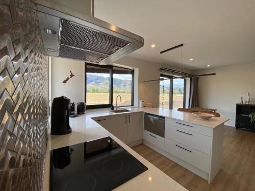 Queensberry House | Relax in Rural Wanaka
