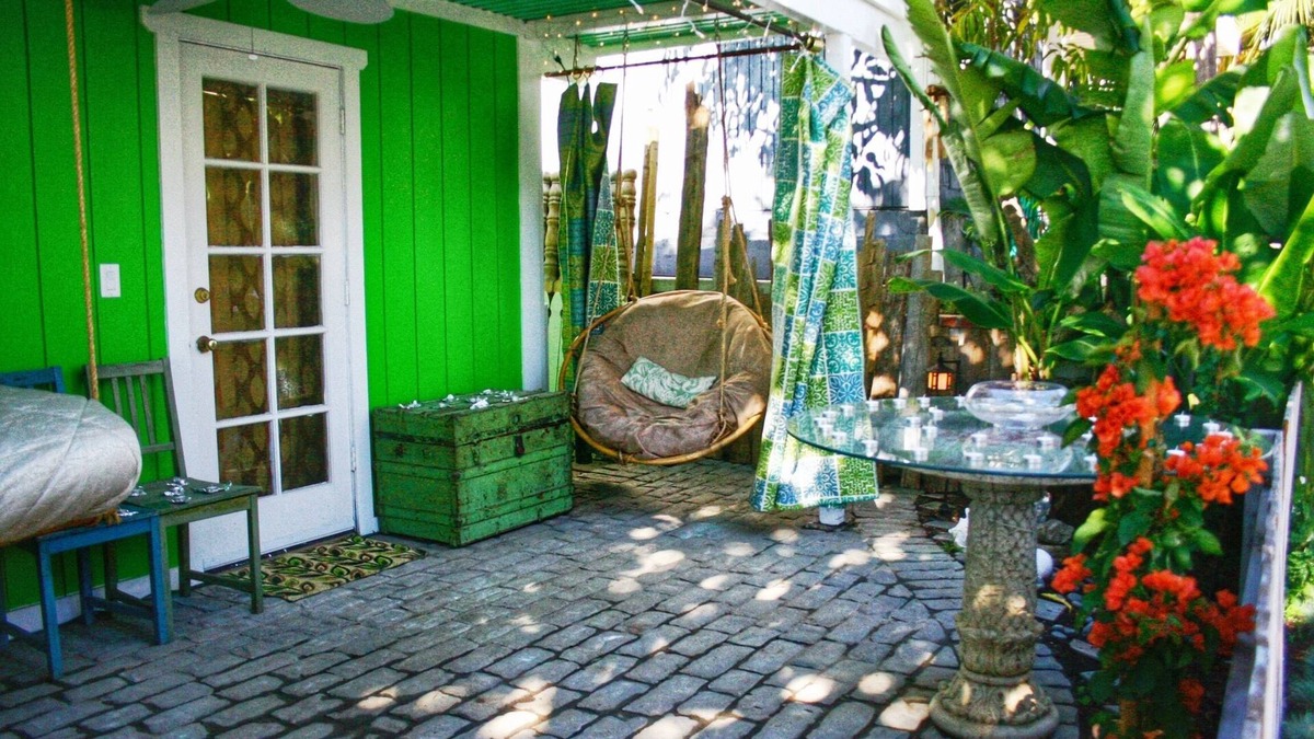 Lantern District Cottage | Relax in Style at the Bitchin' Beach House!