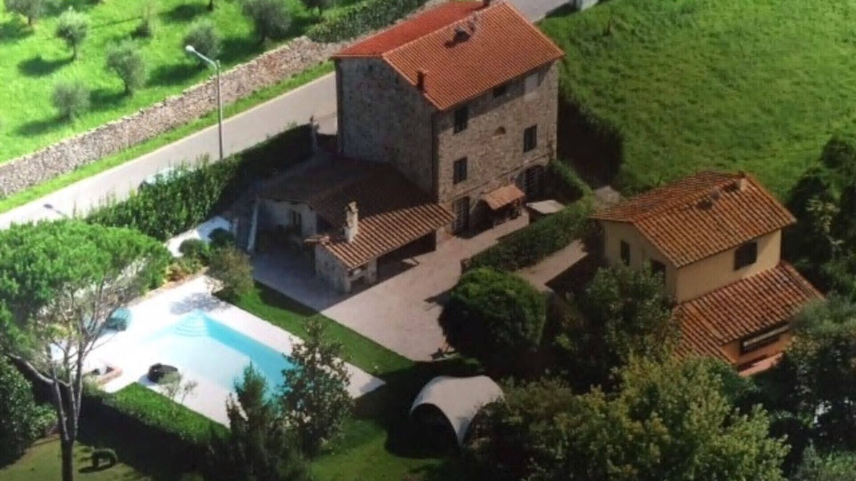 Lucca Historical Center Villa | relax in the stone house of the sun