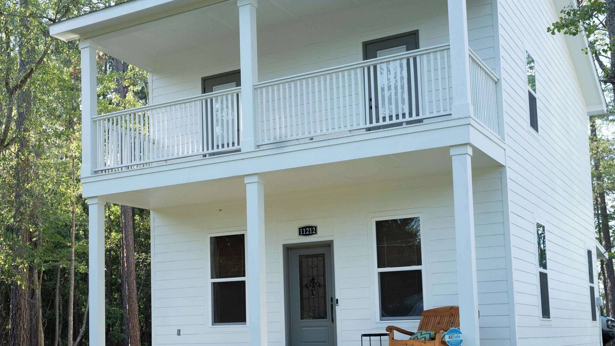 Bayou View House | Relax in this charming home minutes from the beach