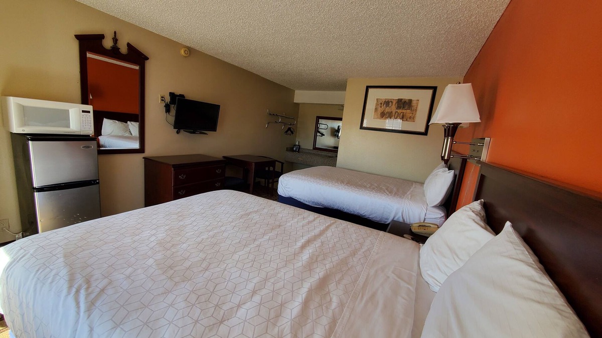 Henryetta Hotel | Relax Inn Henryetta