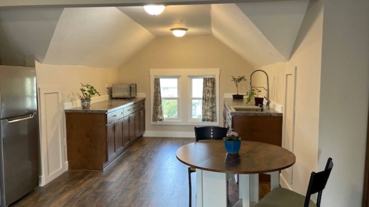Forest Grove Bed & Breakfast | Relax Inn The Grove