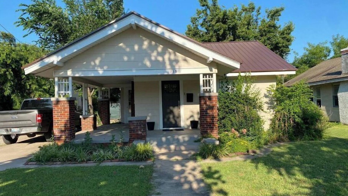 Ponca City House | Relax on Lake- cozy, spacious, and stylish