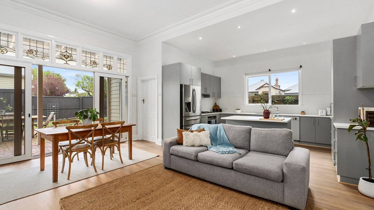 East Geelong House | Relax On Orchard