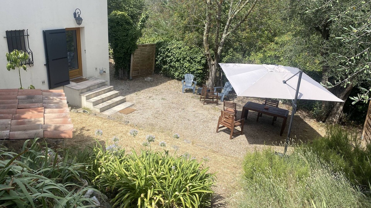 Les Maillans Apartment | Relax to the sound of cicadas in this peaceful oasis surrounded by olive trees.