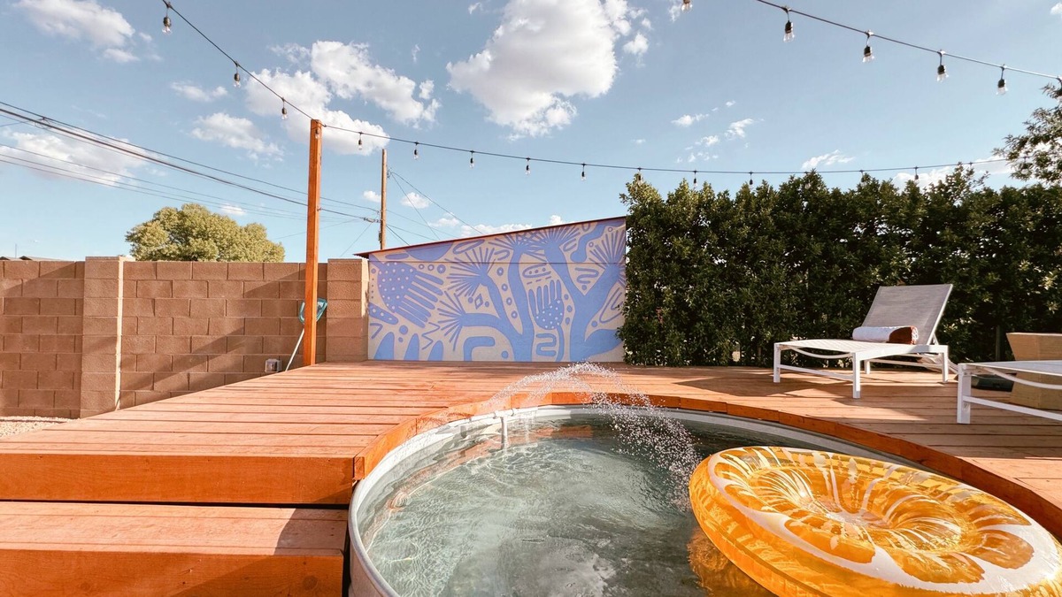 West Second Street Historic District House | Relax & Unwind Downtown Stay with Cowboy Pool