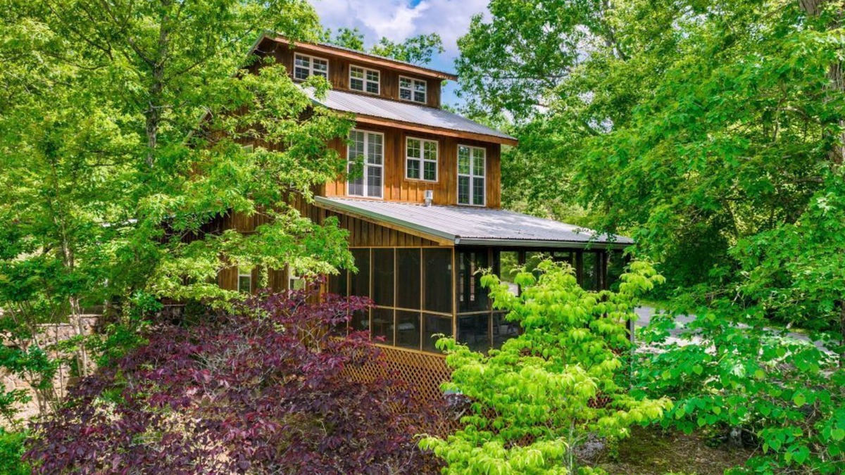 Mentone Cottage | Relax With A Panoramic View Of All Nature Has To Offer.