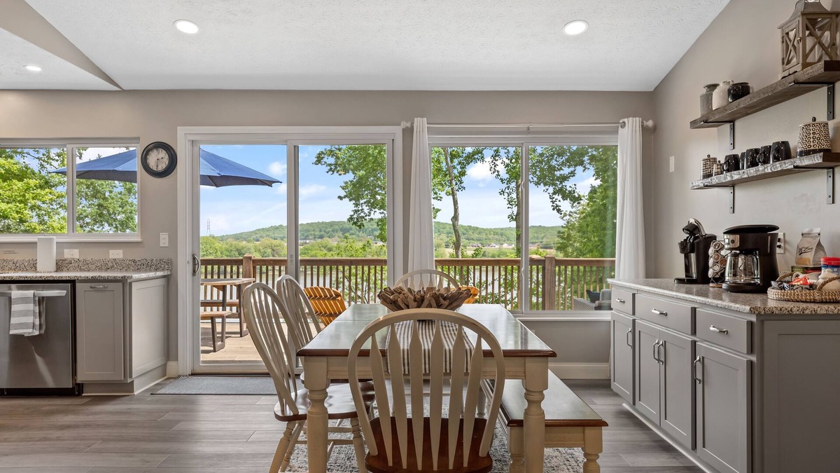 Kingston House | Relax with a view of the lake