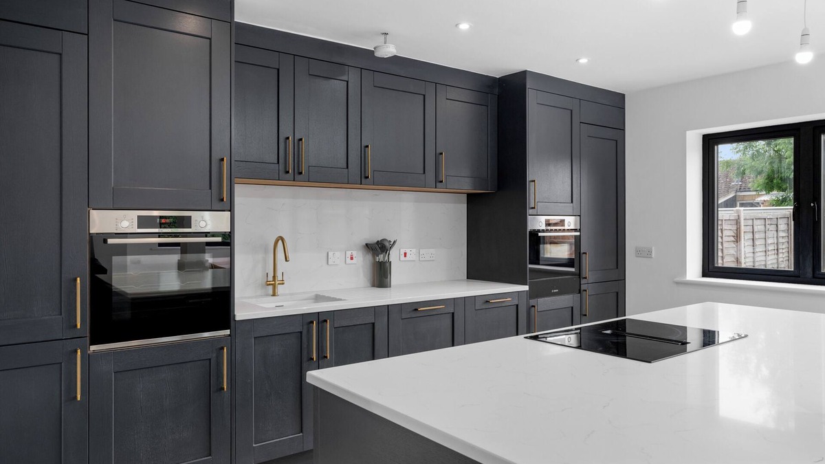 Cambridge House | Relax with easy access to Cambridge. Electric car charging and parking available