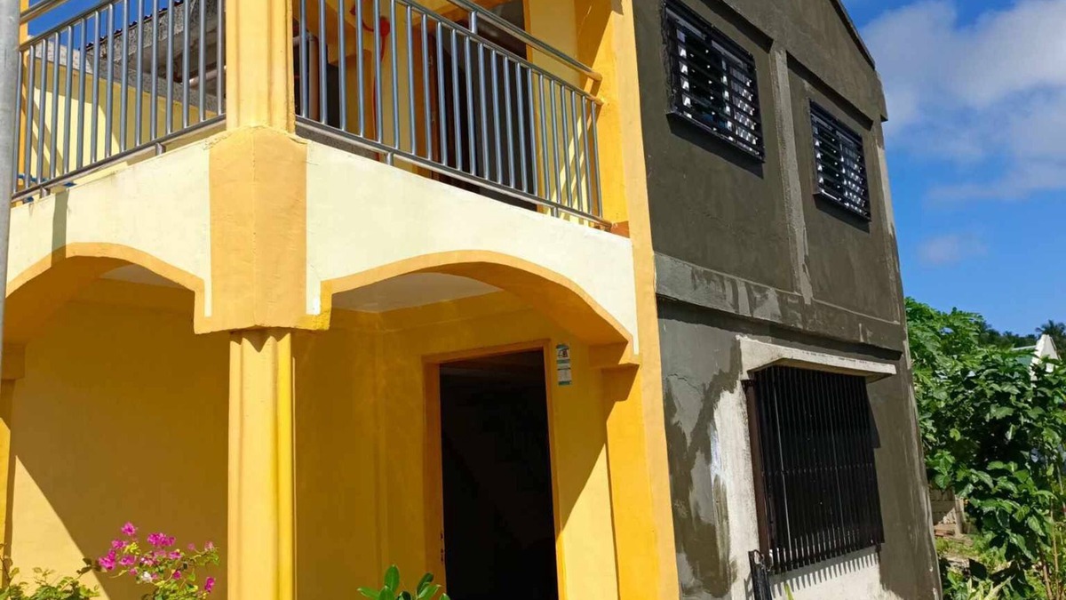 Catangnan House | Relax with friends at this peaceful place to stay in siargao island