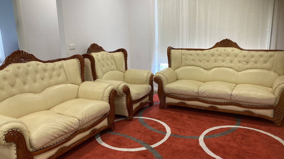 Melton South House | Relax with the whole family at this peaceful place.