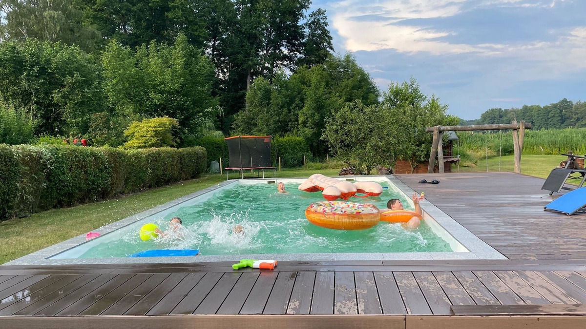 Alt Buchhorst Condo | Relax/work in quiet surroundings with lake view