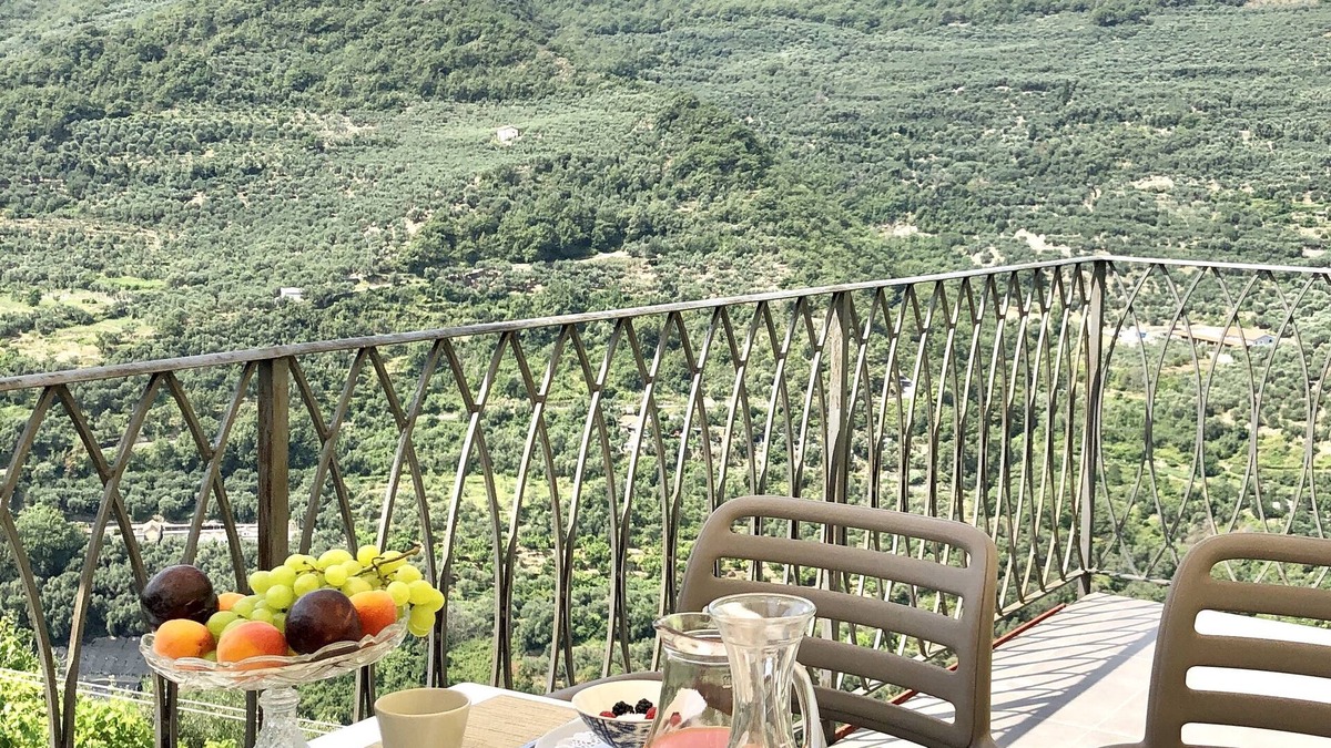 Gazzelli House | Relaxation between the Ligurian hills and the sea CINIT008019B5MNDCYLL8