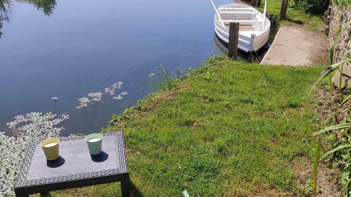 Les Roches-l'Eveque House | Relaxation on the banks of the Loir, Gite1