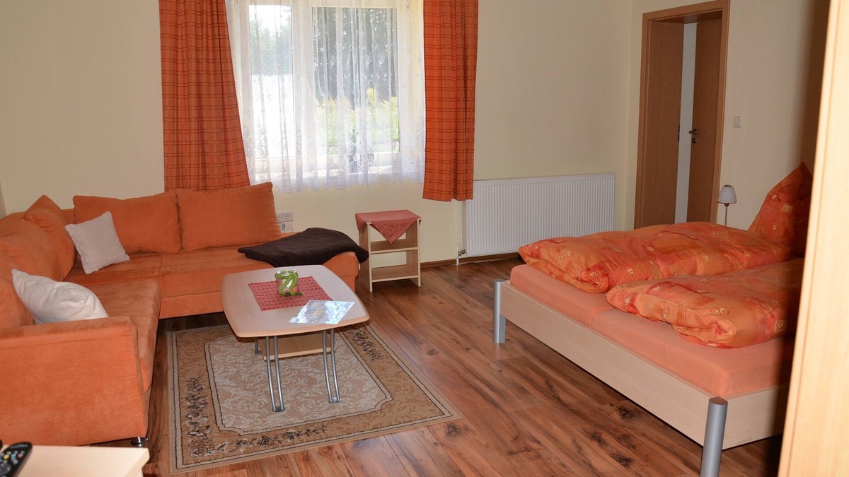 Beeskow Apartment | Relaxation in the countryside beside the River Spree