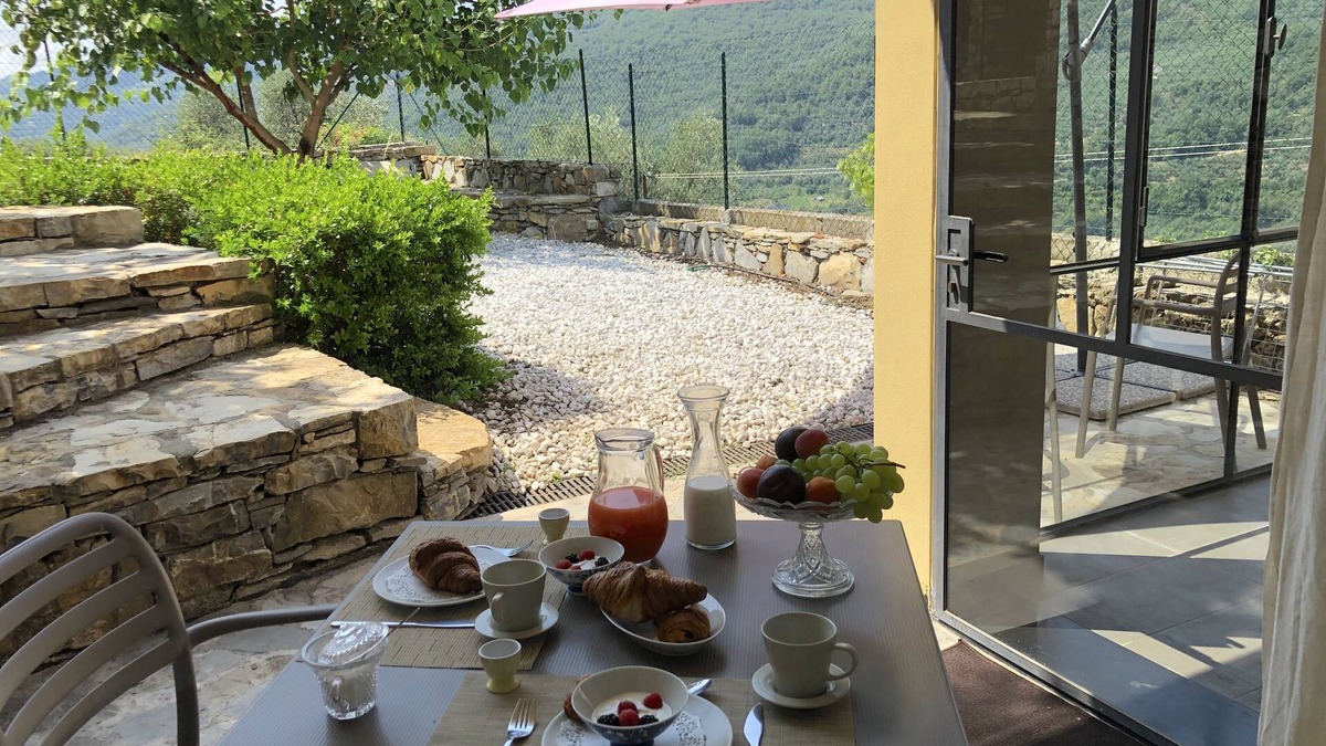 Gazzelli House | Relaxation in the garden among olive trees and the sea IT008019B5MNDCYLL8