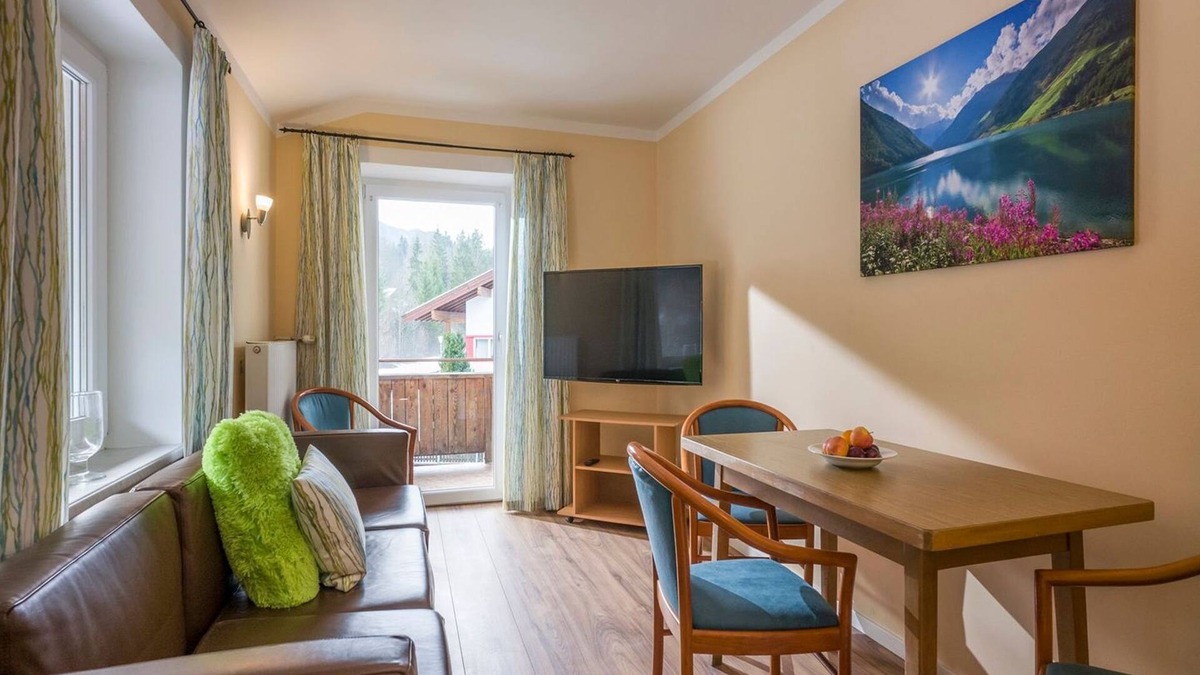 Landl Apartment | Relaxation in Tyrol: Comfortable holiday apartment 12 in Austria - family paradise MoNi