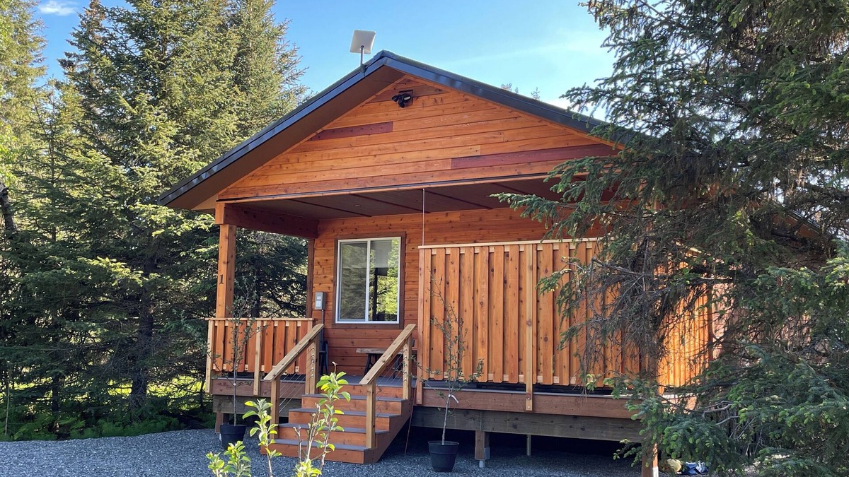Anchor Point House | Relaxation Station - Hot Tub and Two Bedroom Cabin