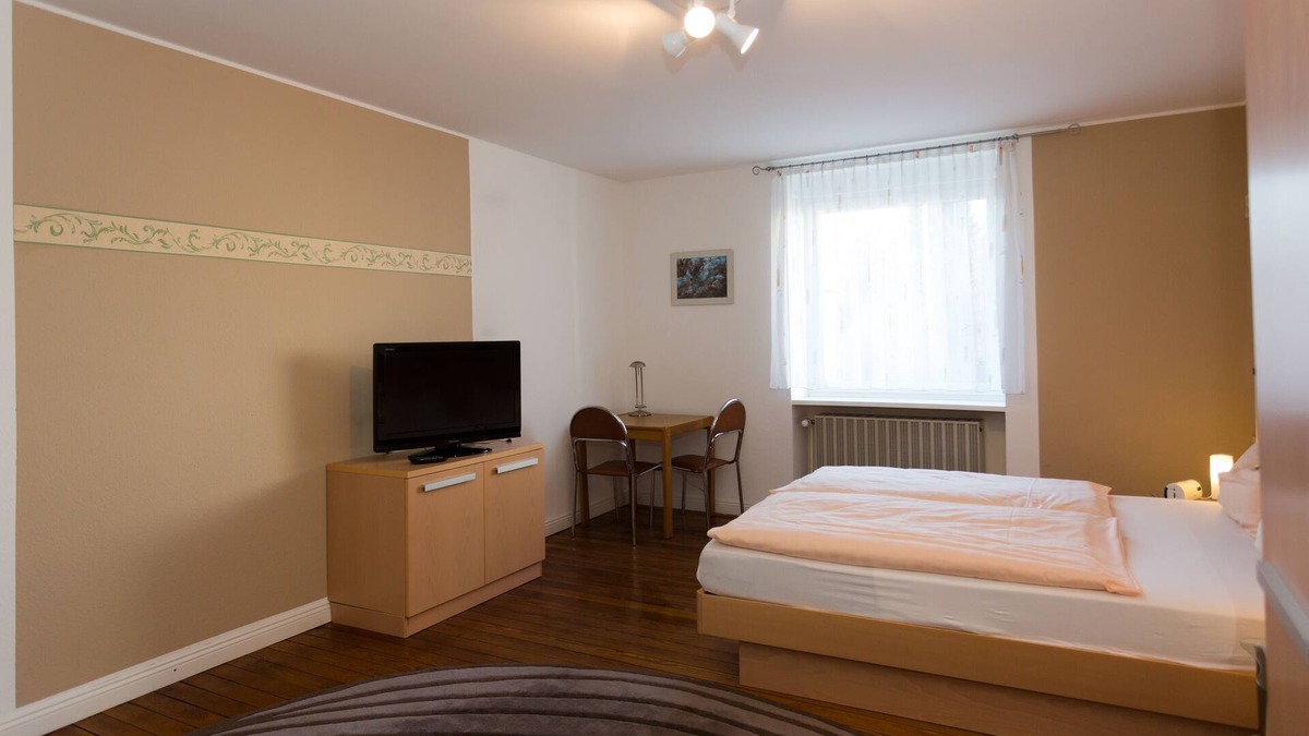 Kleinblittersdorf Apartment | Relaxed living in a centrally located apartmentalso recommended for visiting students
