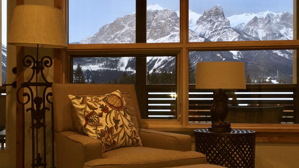 Canmore Condo | Relaxed Luxury with Inspiring Mountain Views