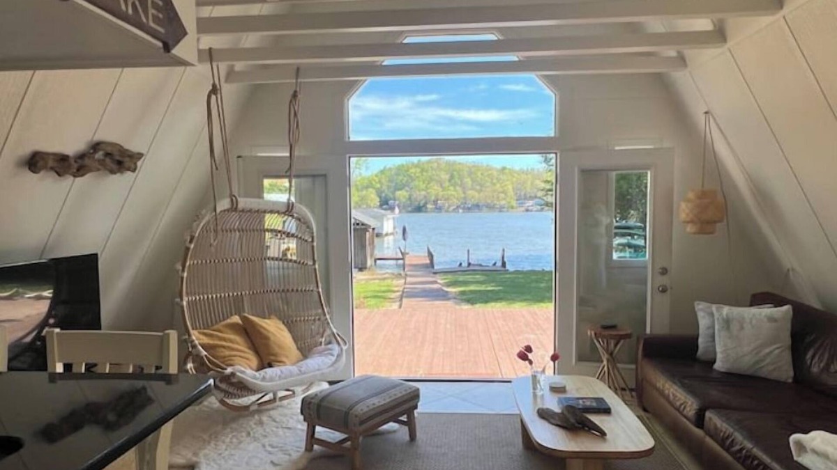 Norwood House | Relaxed Privacy: A-Frame on Lake Tillery, NC