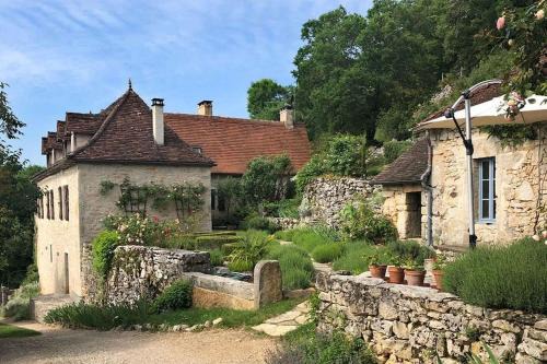 Sauliac-sur-Cele Villa | Relaxen bij zwembad met zicht over de Célé vallei