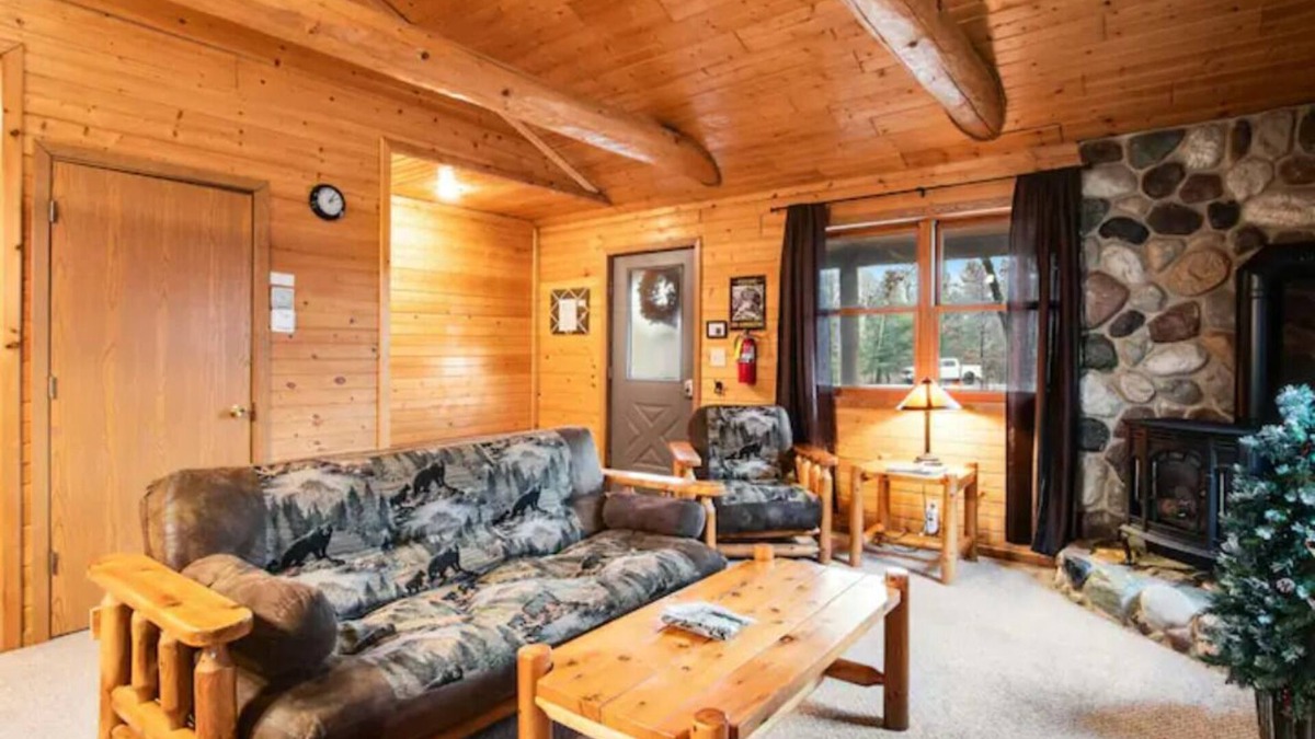 New Lisbon Cabin | Relaxin Cabins 2BR, 1BA #4