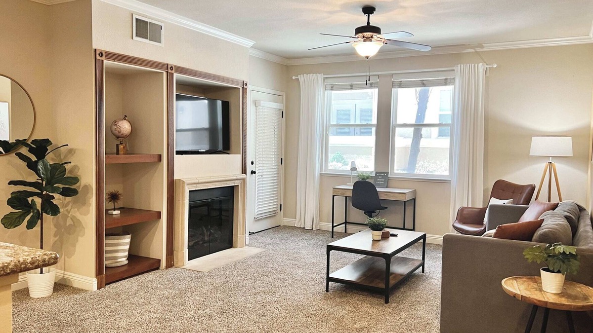 Reno/Tahoe Airport Apartment | Relaxing 2-BR Apt with Pool, Hot Tub & Gym