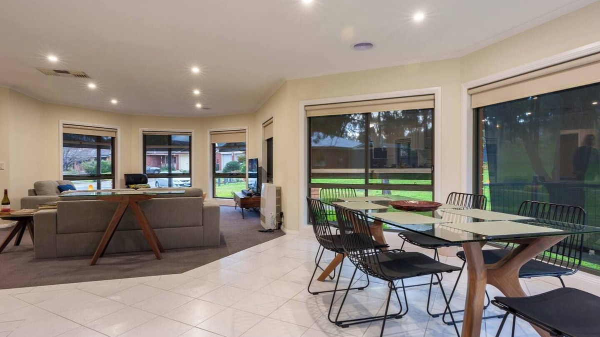 Kennington House | Relaxing 3bd in tranquil setting