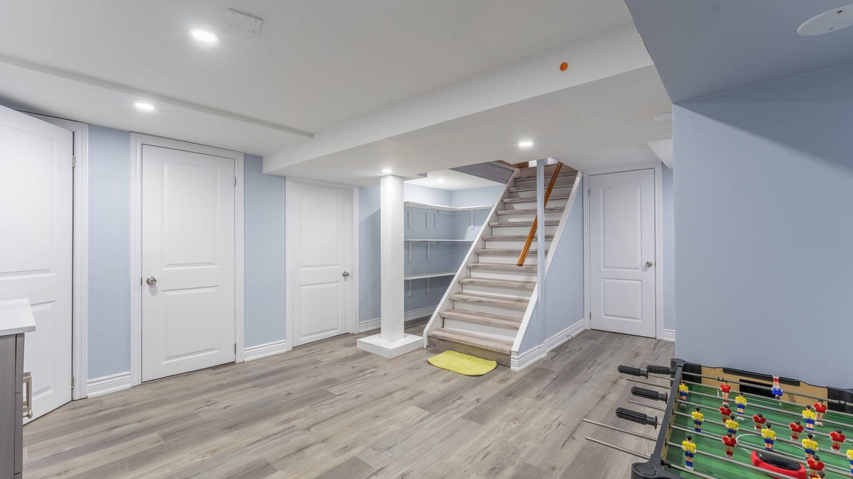 Mount Hope House | Relaxing 4B Home ~ Near Hamilton Airport - Comfort