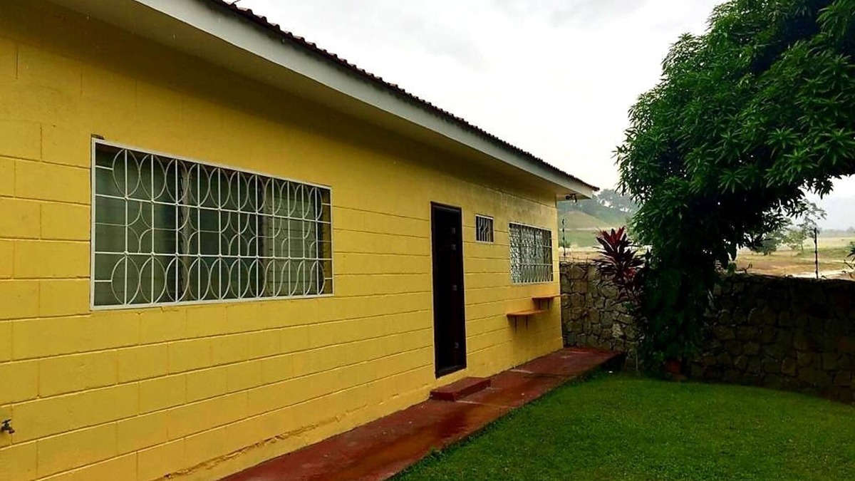 Sector 1 Nor-Oeste House | Relaxing and beautiful house, connected with nature in San Pedro Sula