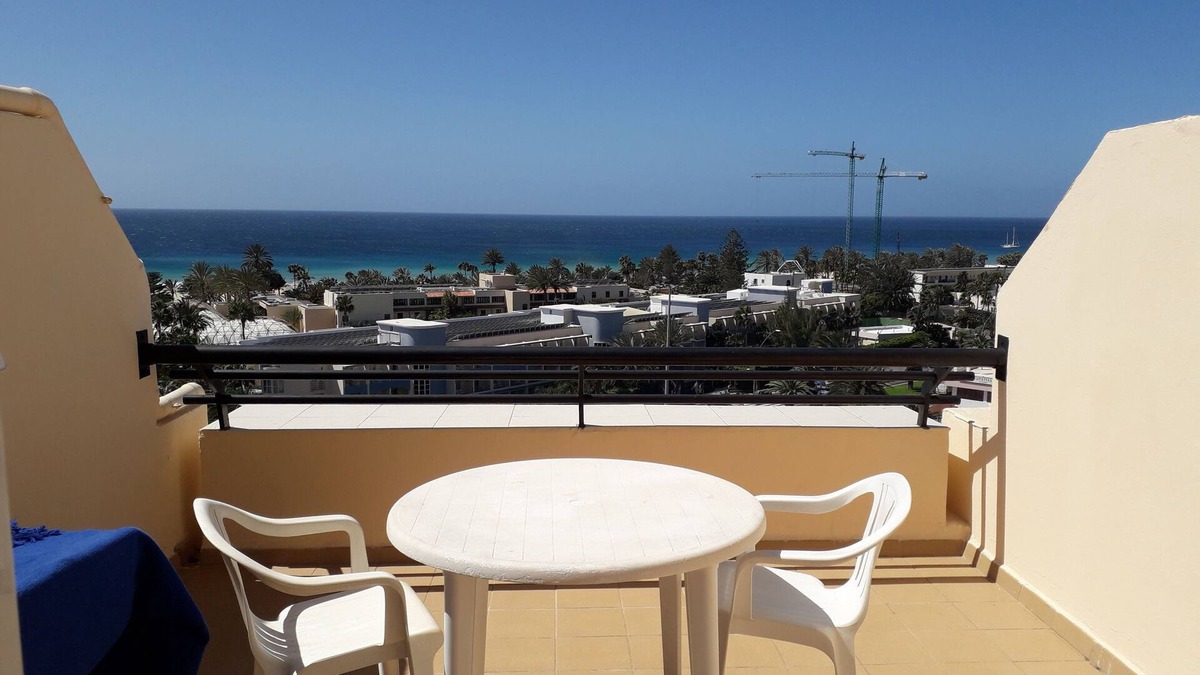 Morro Jable Apartment | Relaxing apartment facing the ocean