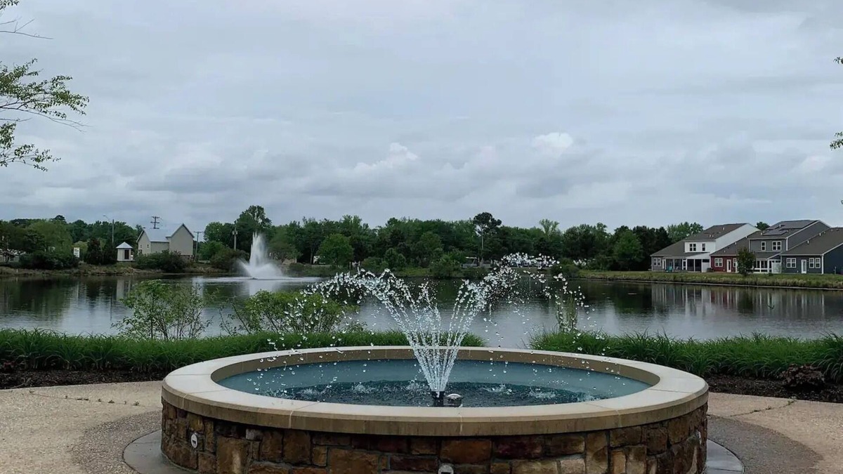 Millville House | Relaxing beach community nearby beaches, pools, clubhouse and gym