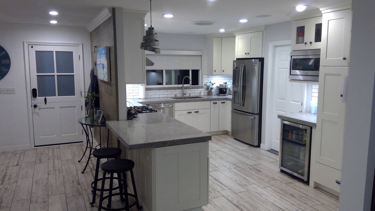 Huntington Beach House | Relaxing Beach Home 2BD/1BA + Spa/Pool