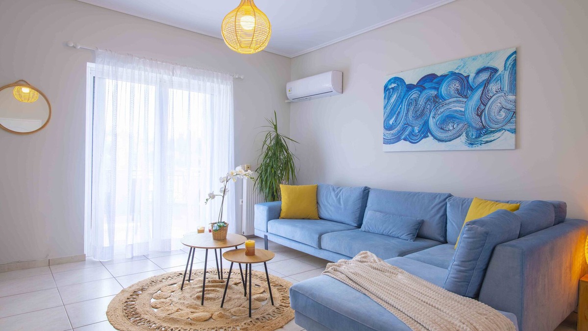 Nea Makri Condo | Relaxing beach home next to sparkling waters