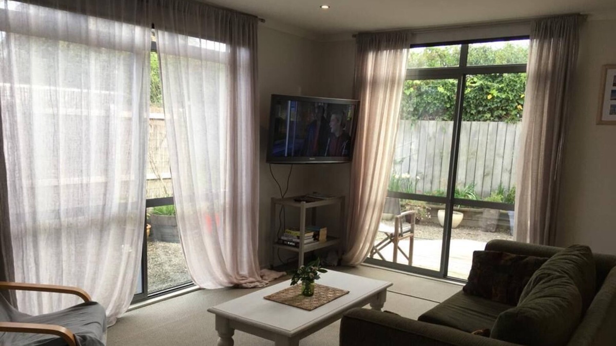 Titahi Bay House | Relaxing Beach Side House