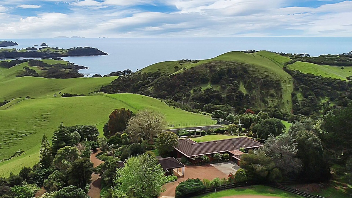 Taiharuru Cottage | Relaxing Coastal Retreat