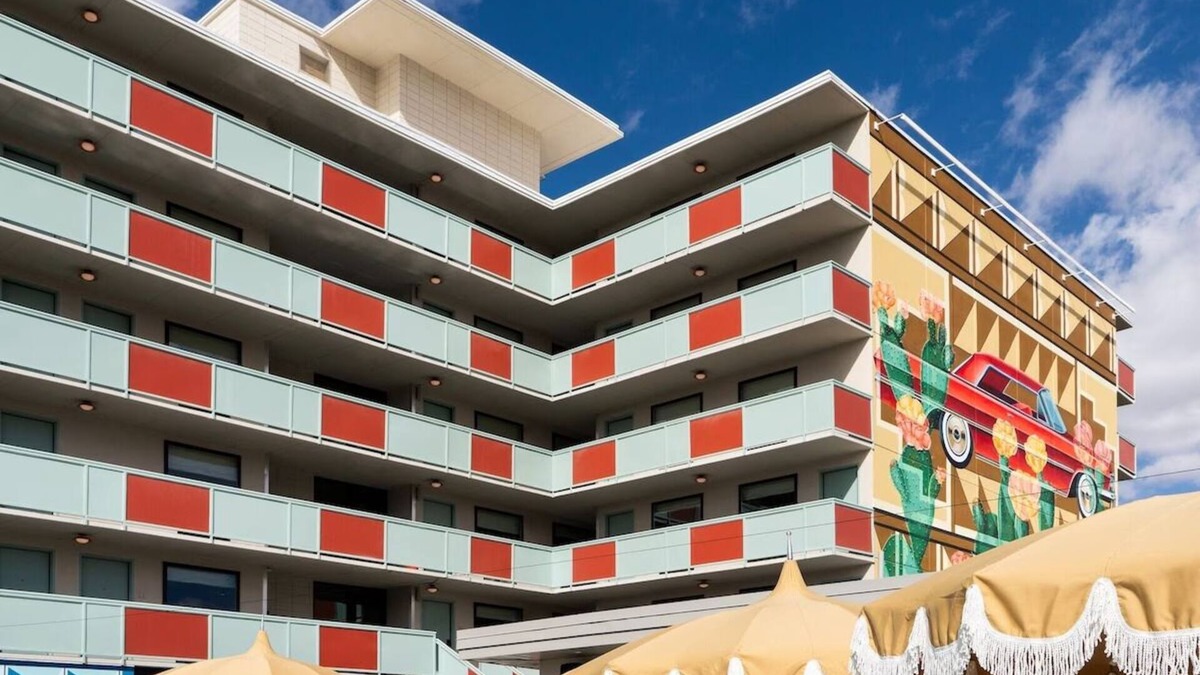 Raynolds Addition Hotel | Relaxing Downtown Room Near Historic Old Town Albuquerque