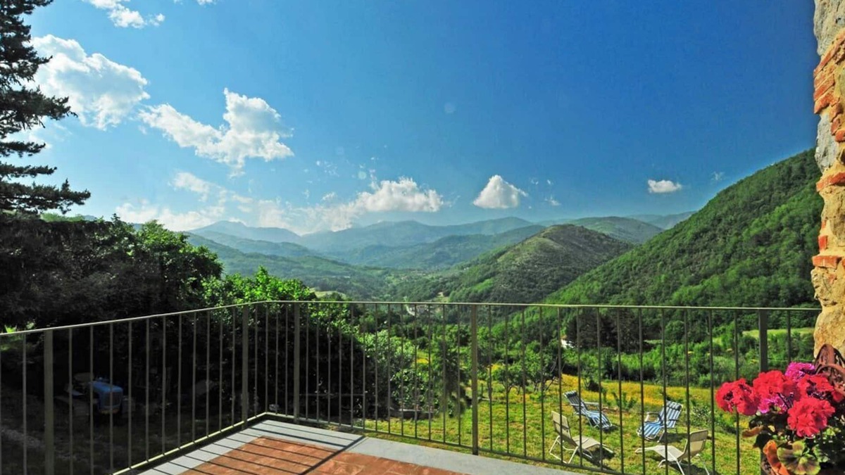 Nozanno Apartment | Relaxing Eco-Friendly Farmhouse:on request Cooking Lessons, Driver and More